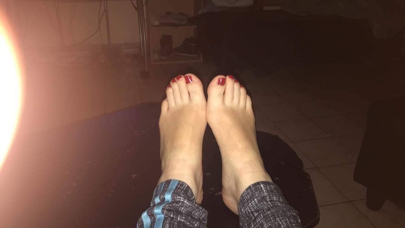 Jenn_feet29's media