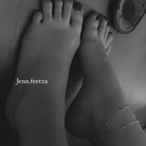 Jenn_feet29's media