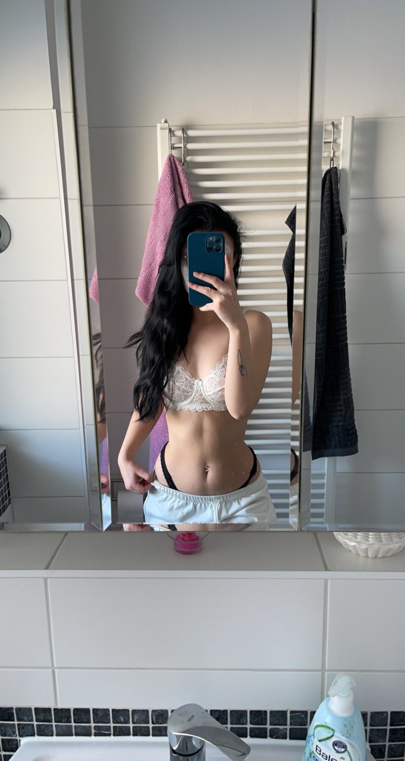 Jenniferlo's media