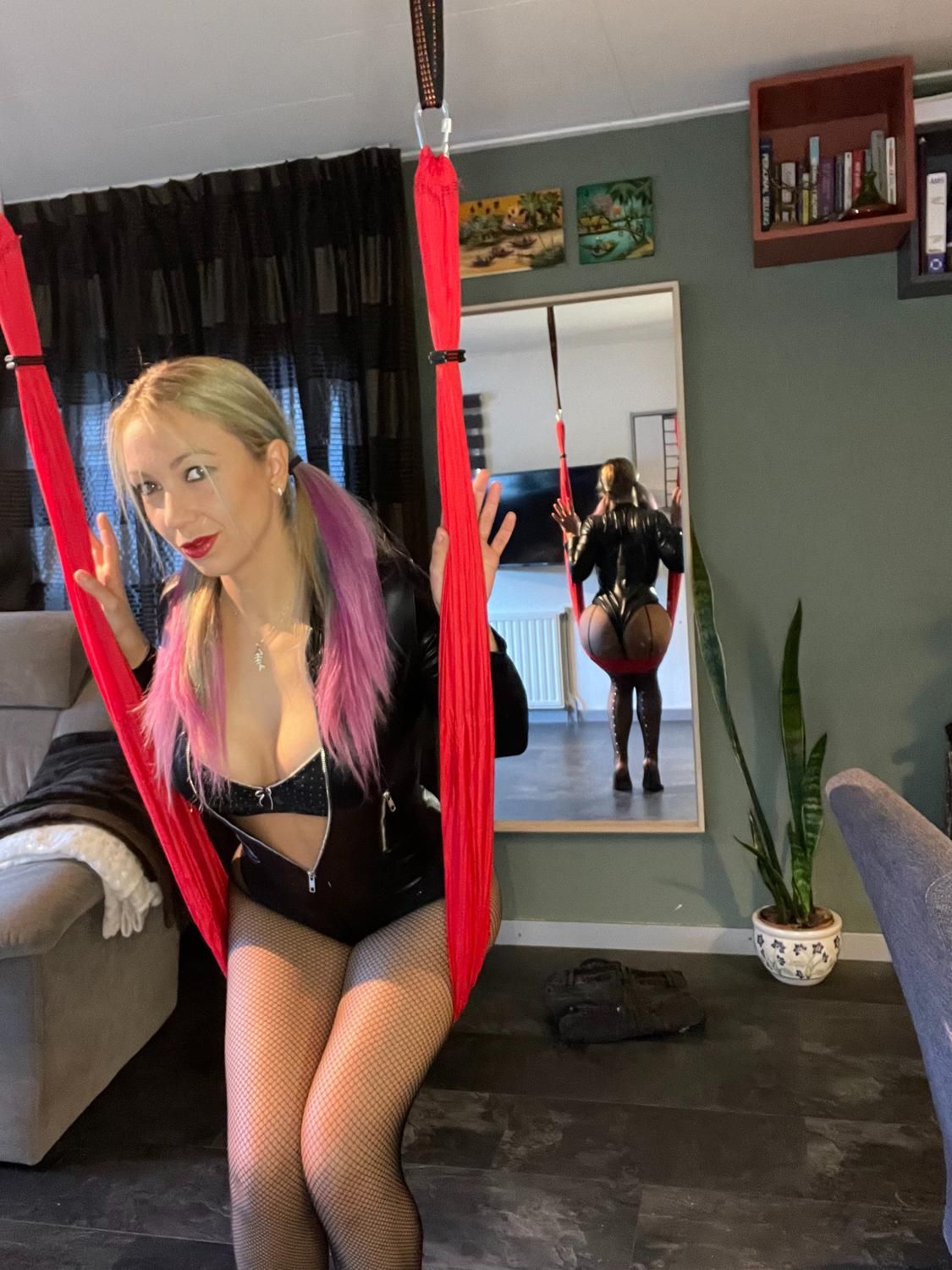 Jennymoaniehot's media