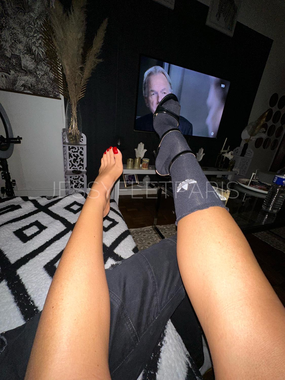 Jessyfeetparis75's media