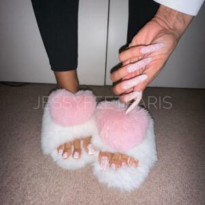 Jessyfeetparis75's media