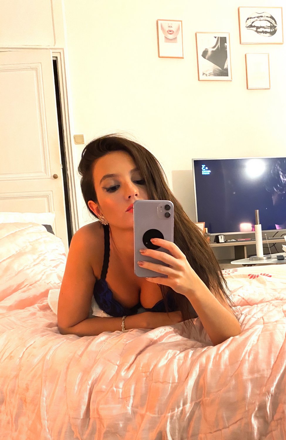 Jeweln_22's media