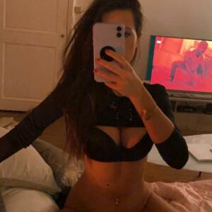 Jeweln_22's media