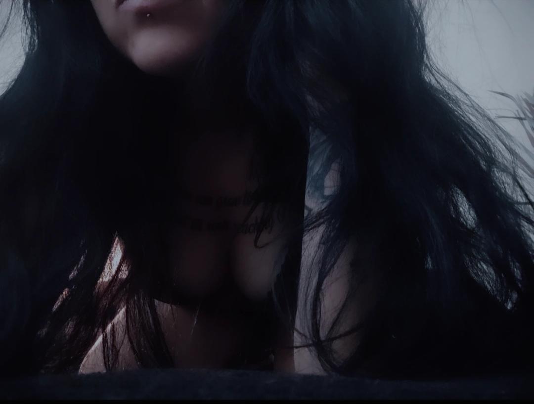 Jhenn's media