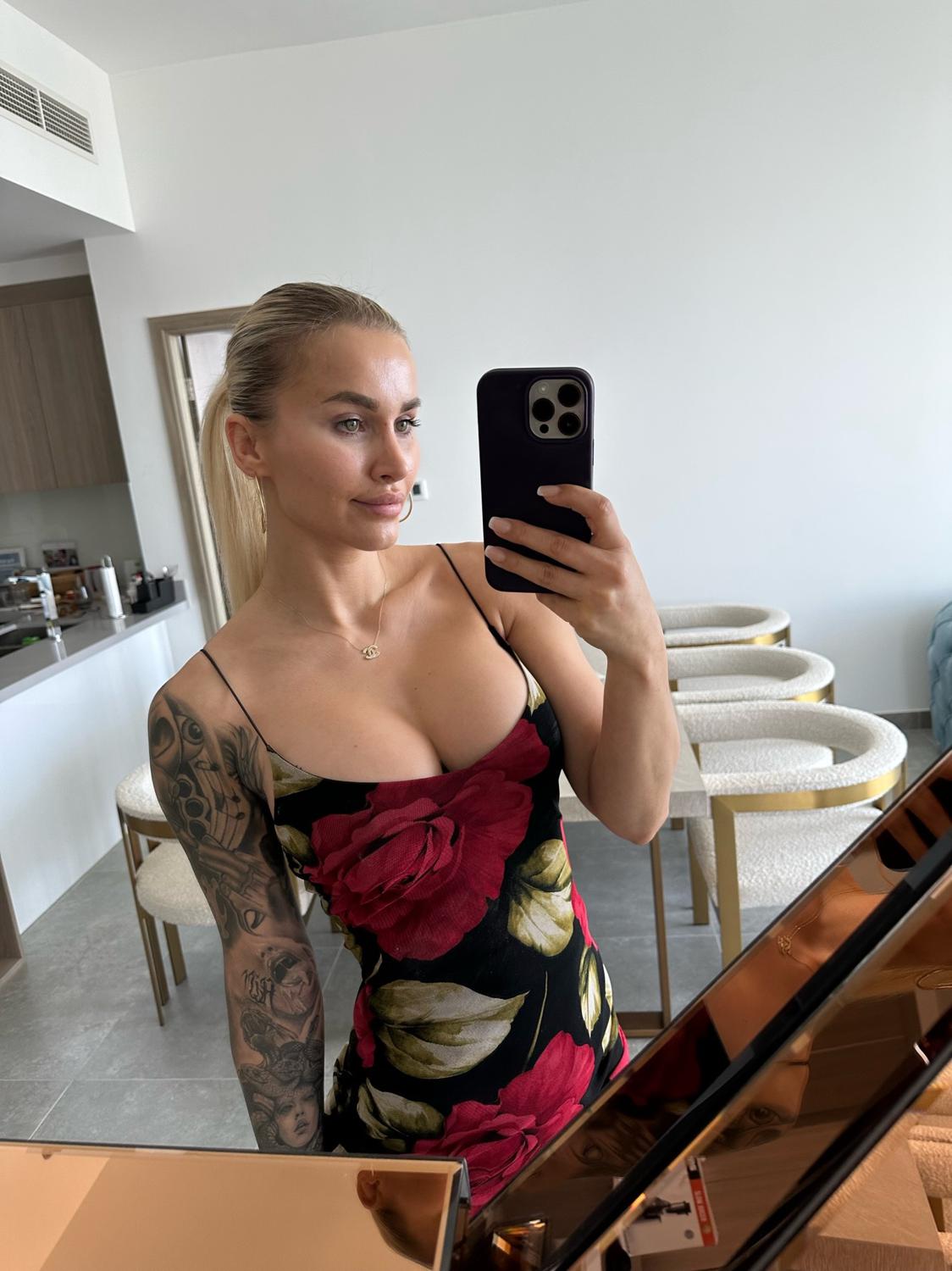 Jillhardener's media