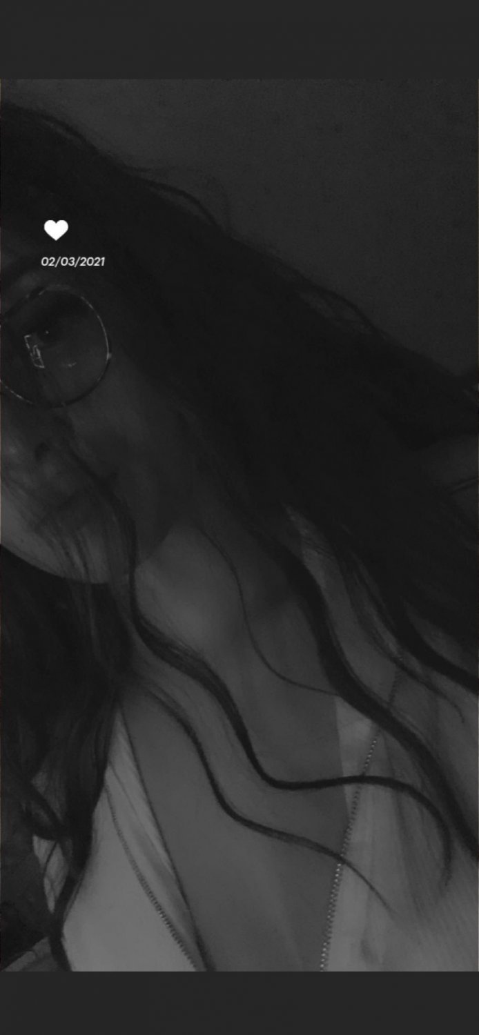 Jmenbatslesboobs_'s media