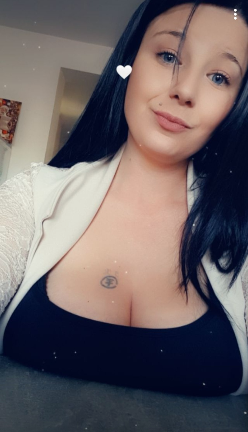 Jolielolosexy's media