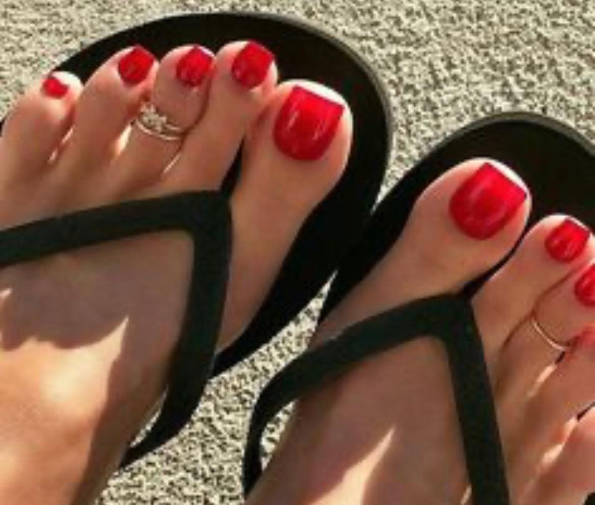 Joy69feets's media