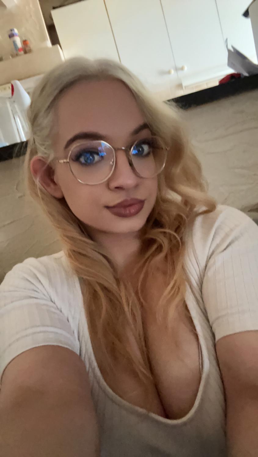 Juicygirl77's media