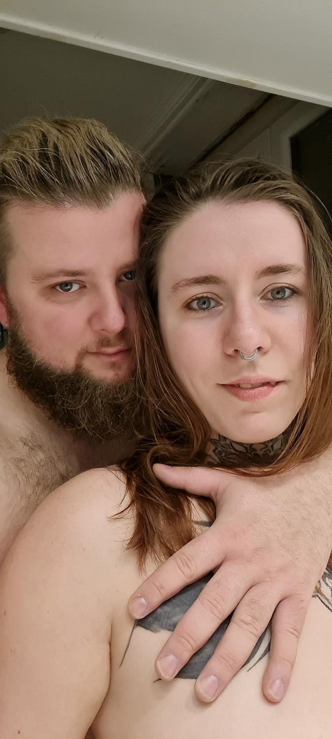Julia_robin_sexe_domination's media