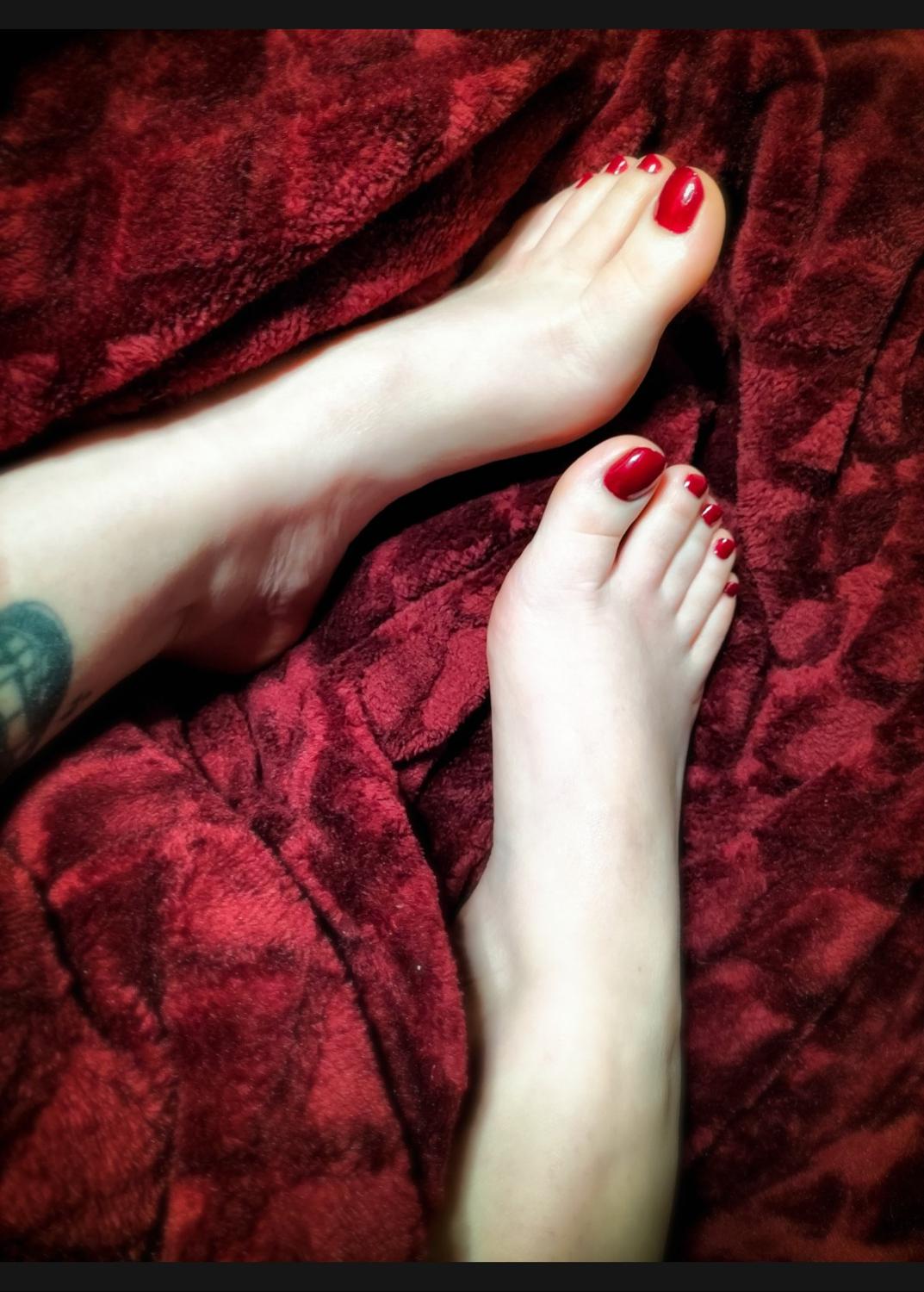 Kandifeet's media