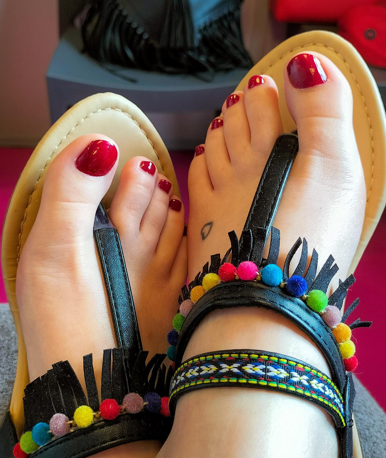 Kandifeet's media