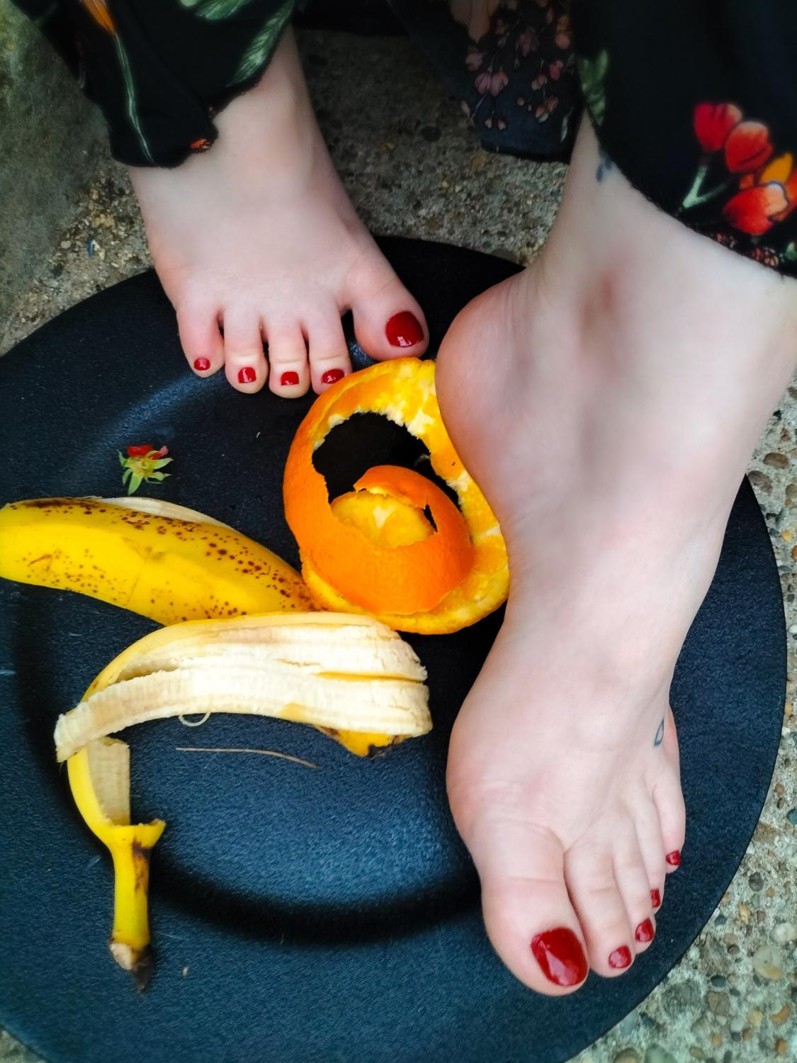 Kandifeet's media
