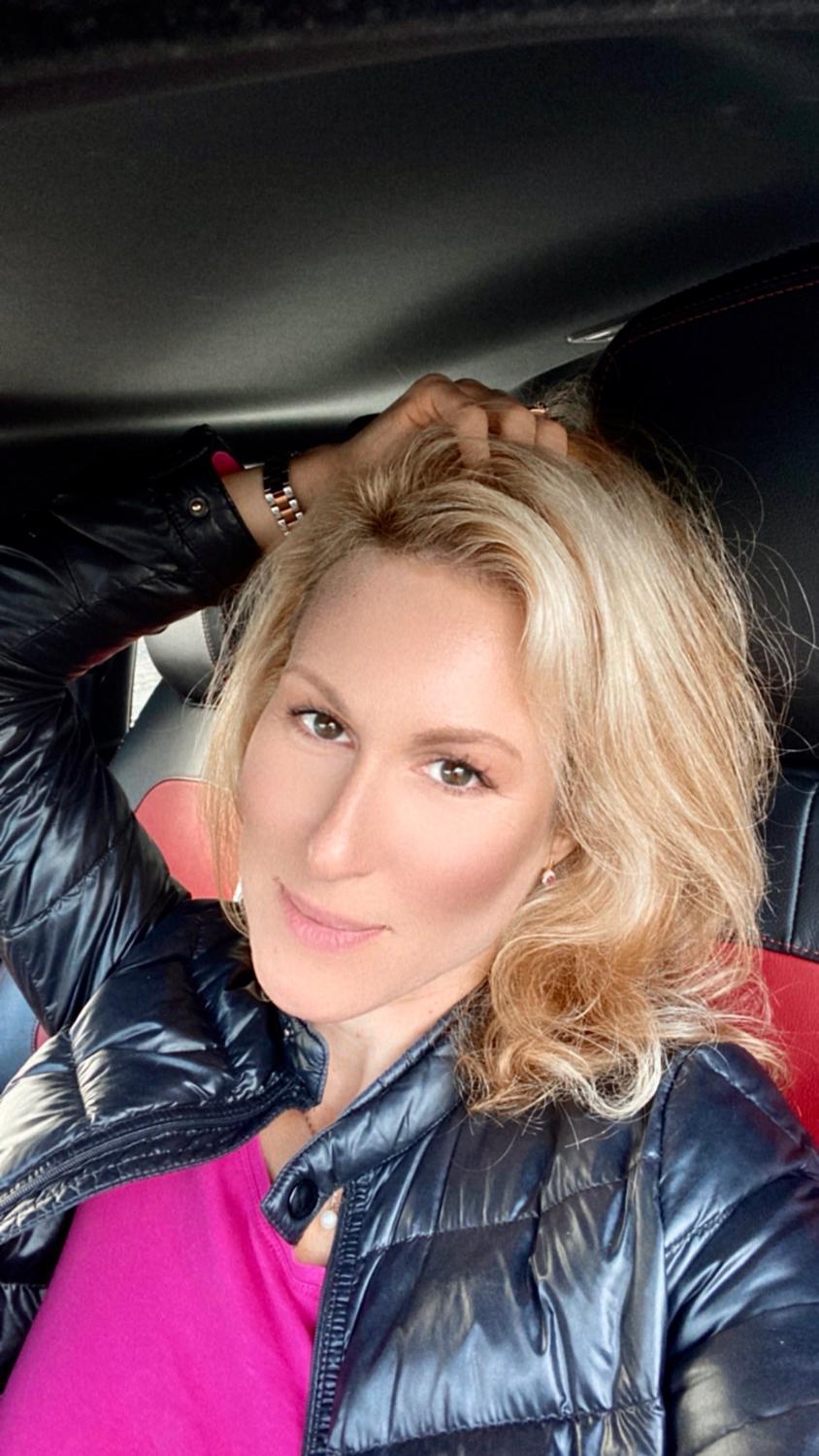 Karina-beauty-travel's media