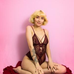 Katiefollies's media