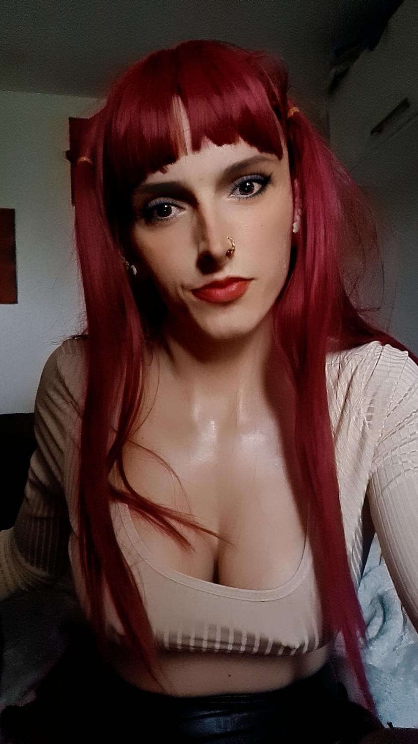Katrinalova's media