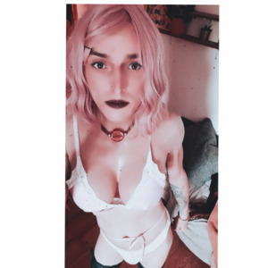 Katrinalova's media