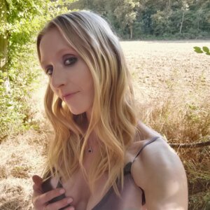Kellydolls's media