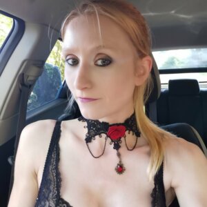 Kellydolls's media