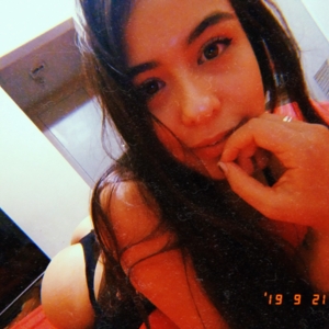 Kellymoon's media