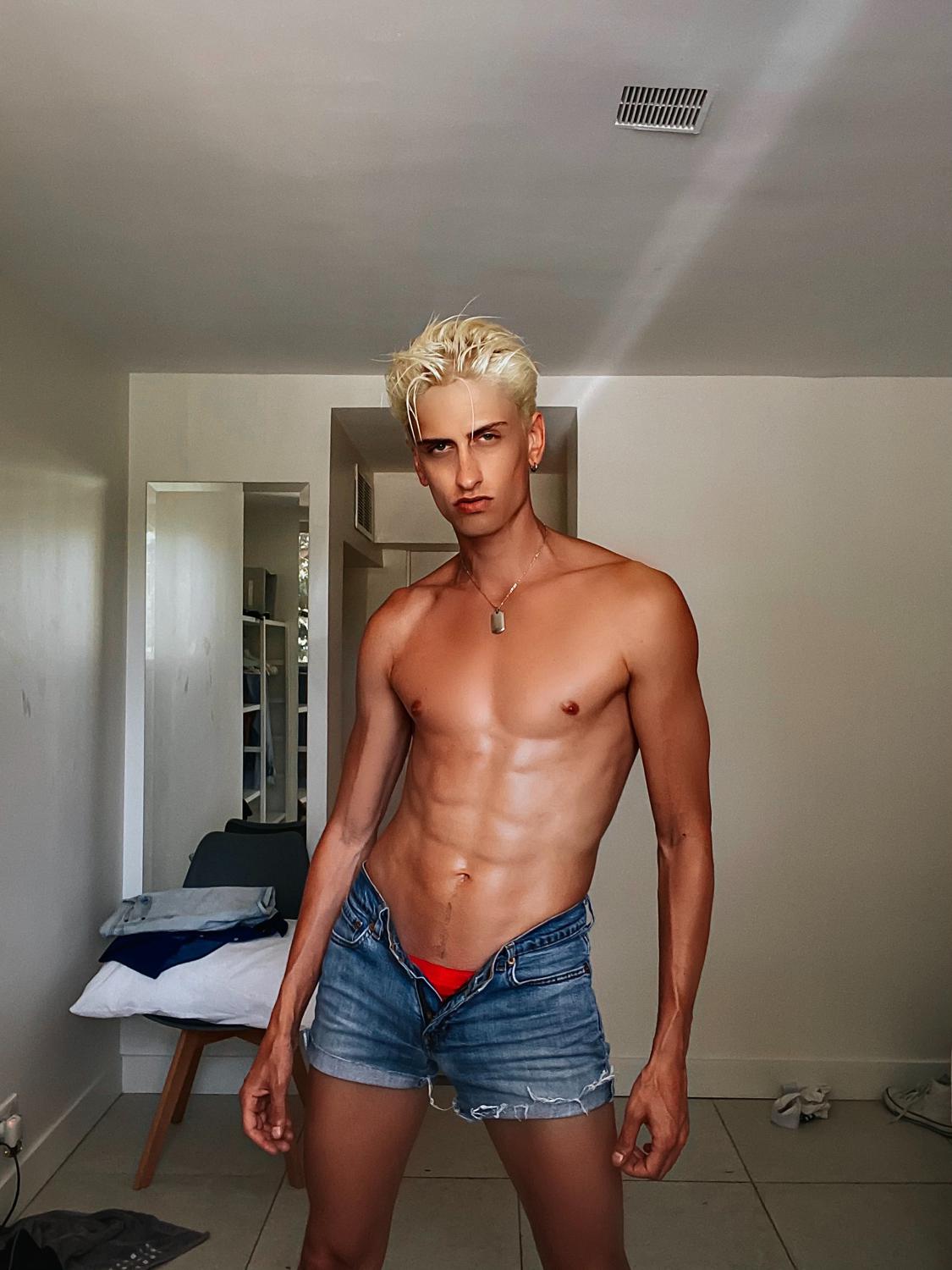 Kevindelbrotto's media