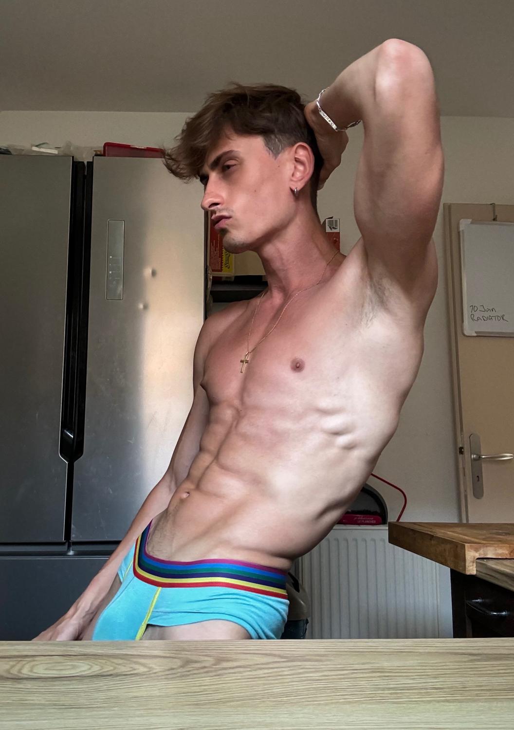 Kevindelbrotto's media