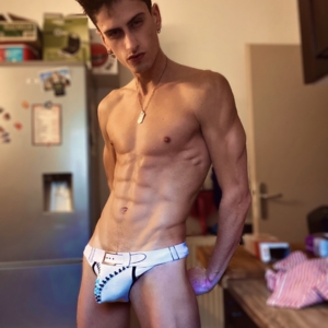 Kevindelbrotto's media
