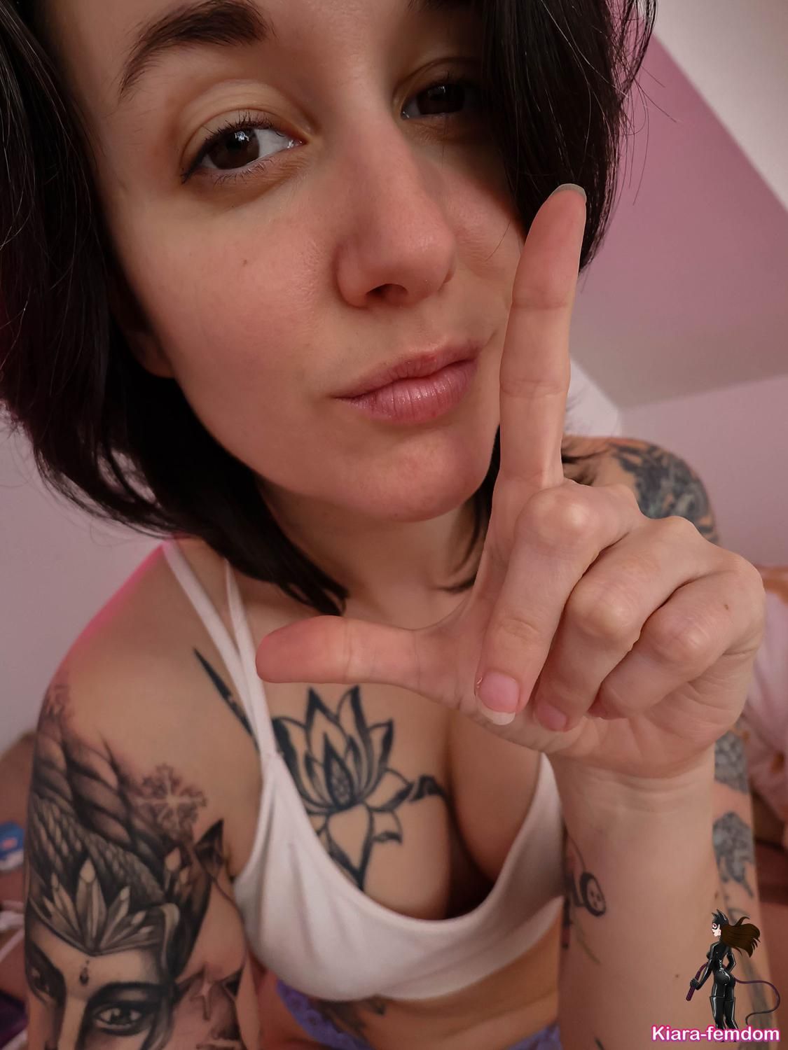 Kiara-femdom's media
