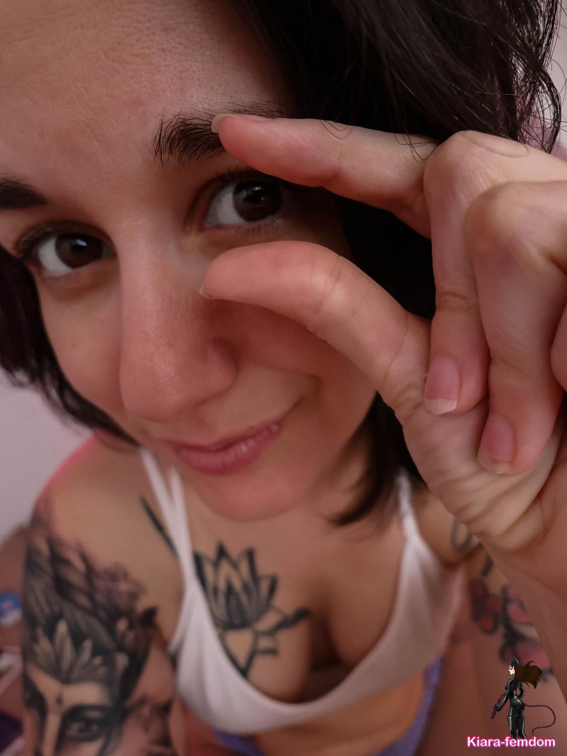 Kiara-femdom's media