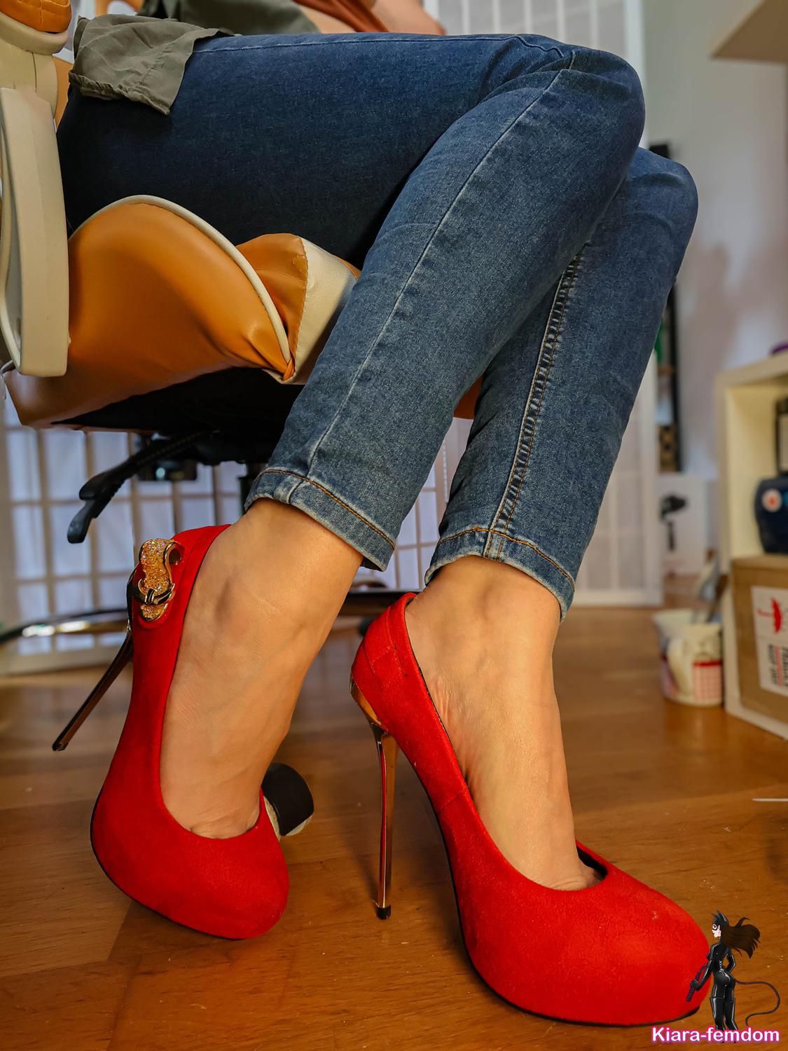 Kiara-femdom's media