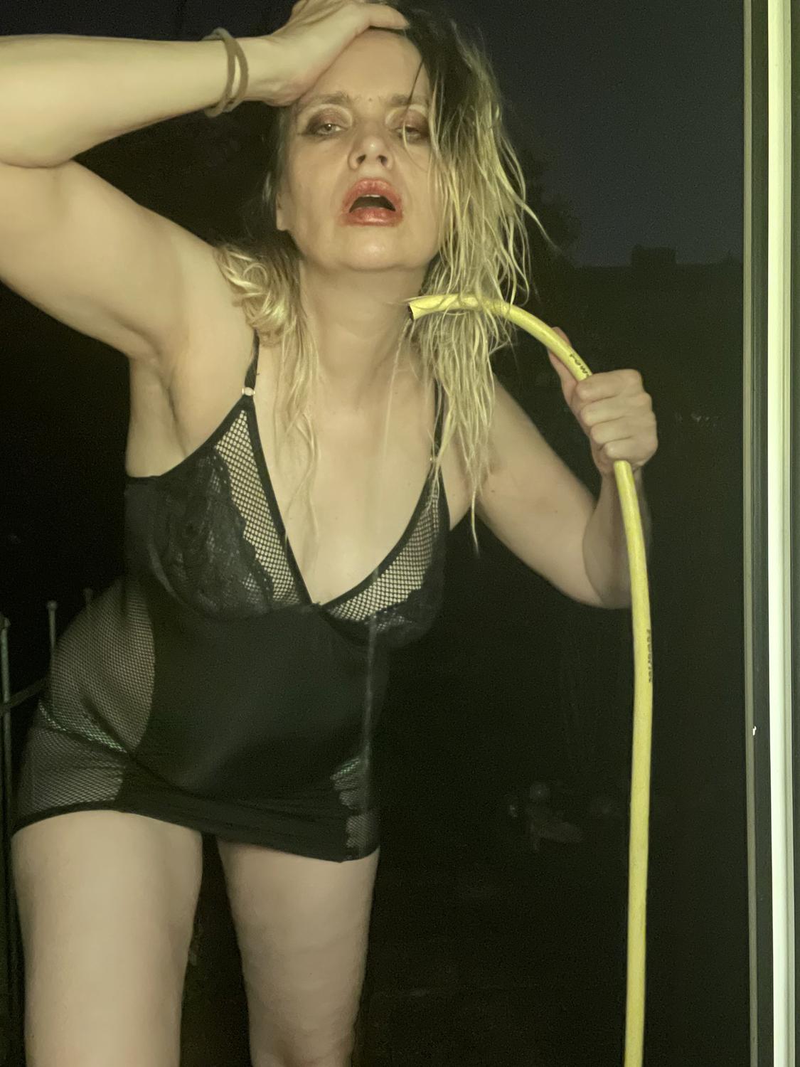 Kinkytrashariella's media