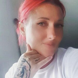 Kyliefoxx's media