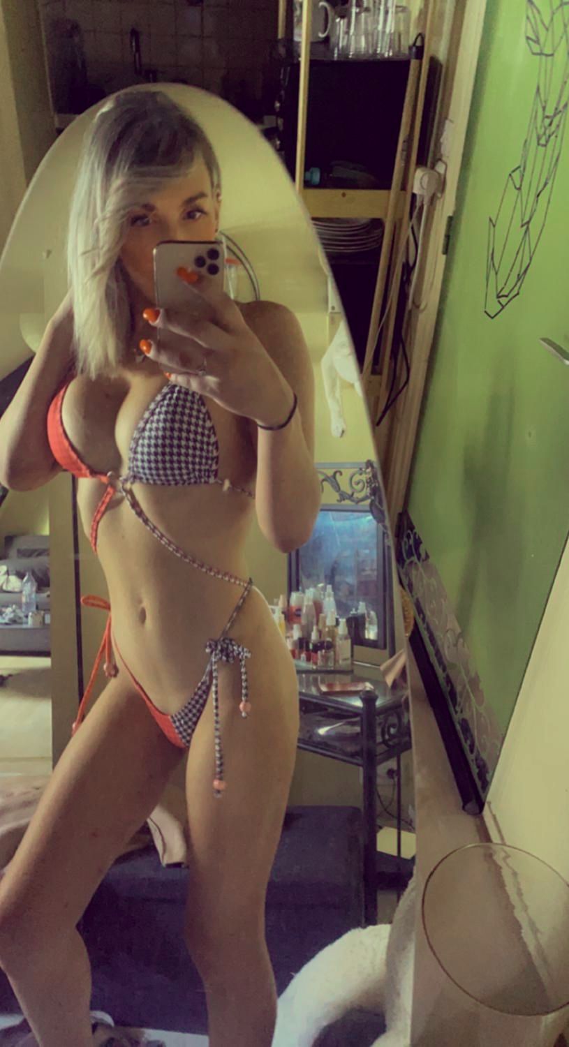 La_blondetrans's media
