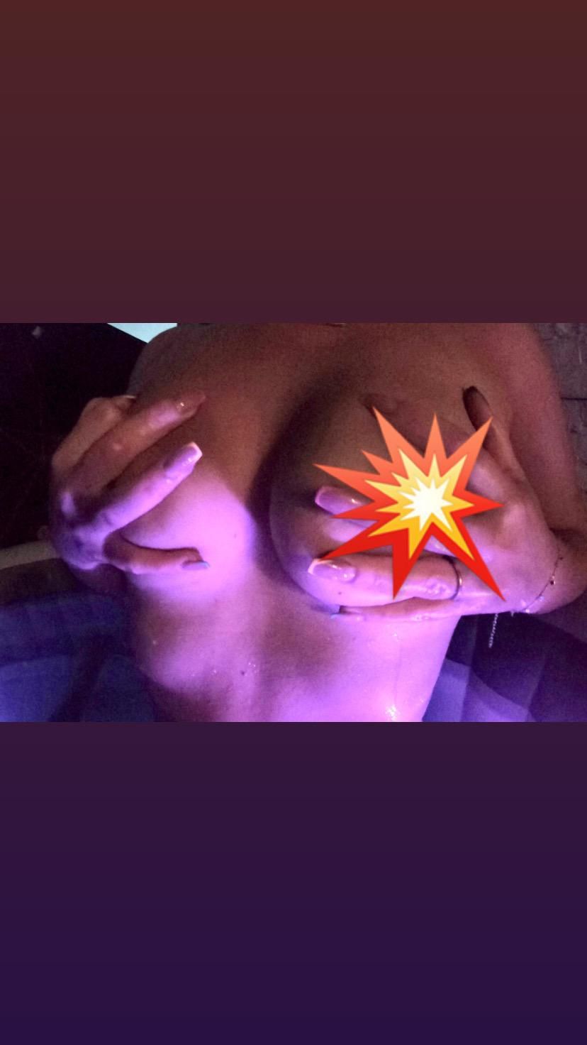 Lablondebychve's media