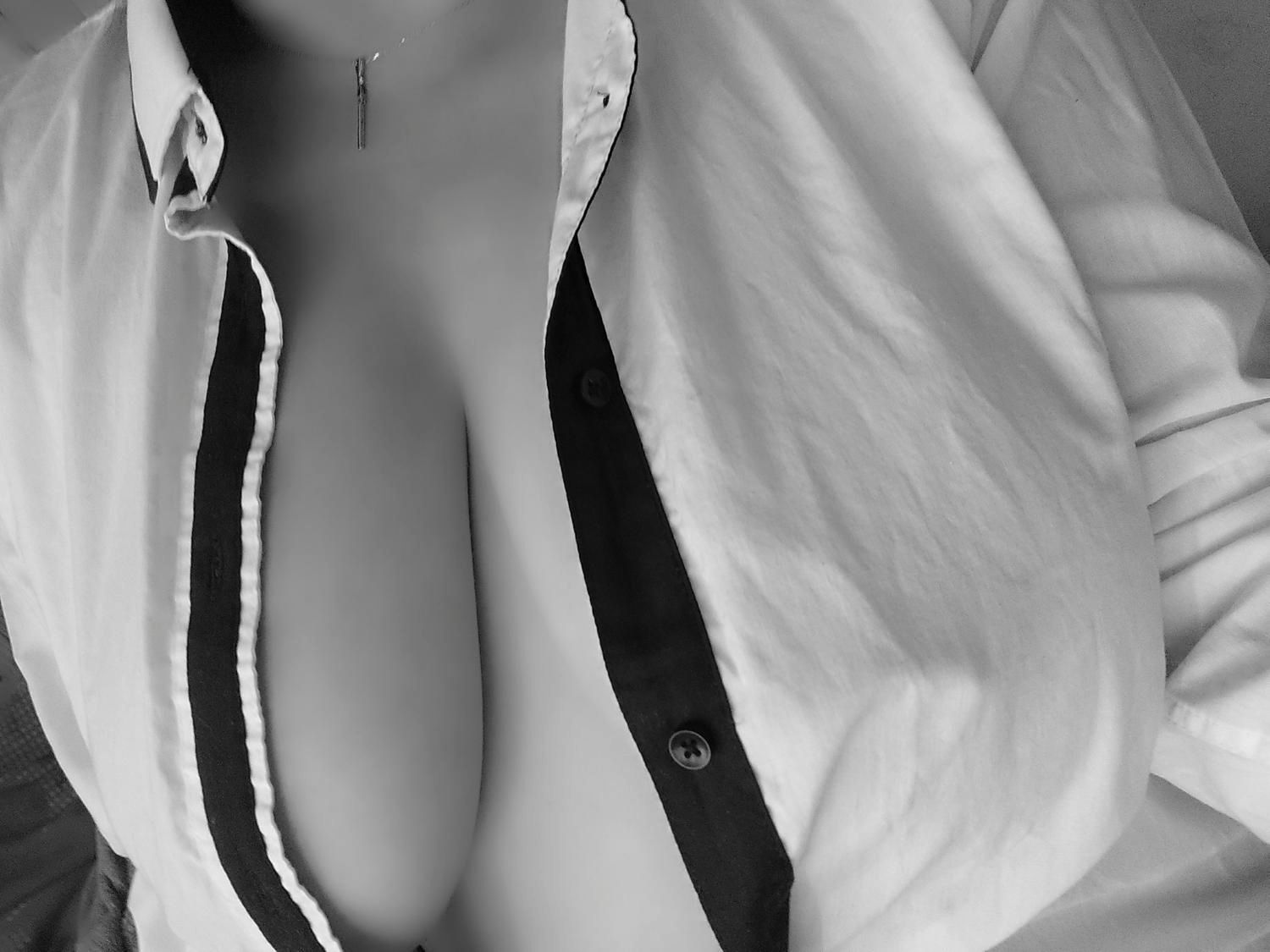 Ladivinecoquine's media