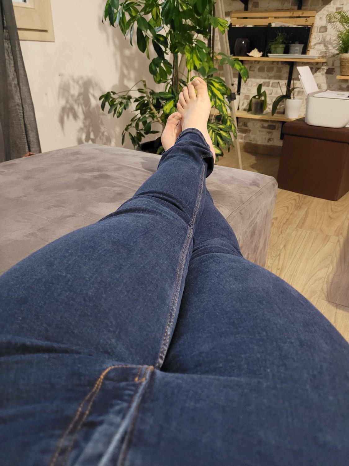 _laetichoufeet's media