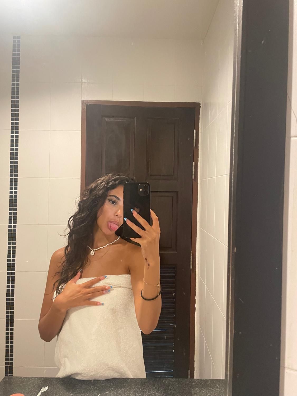 Laeyanah's media
