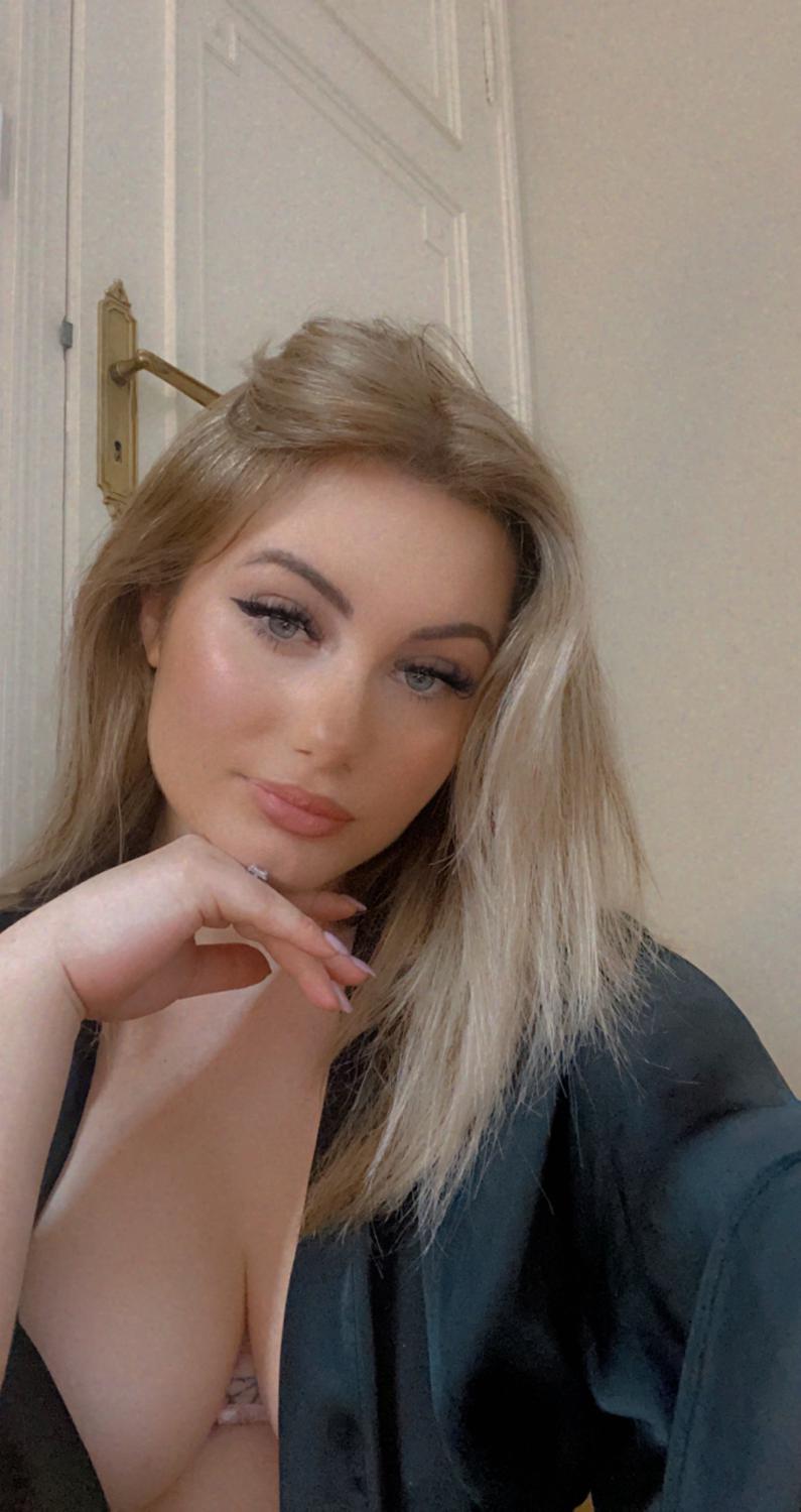 Lanamalkova's media