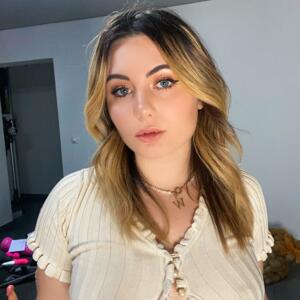 Lanamalkova's media