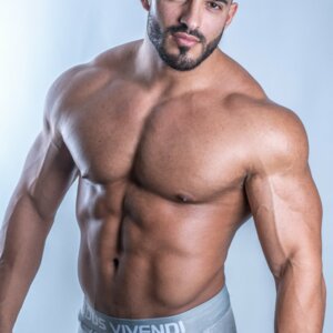 Laroussi_fit's media