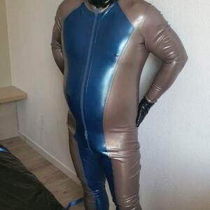 Latexandmore's media