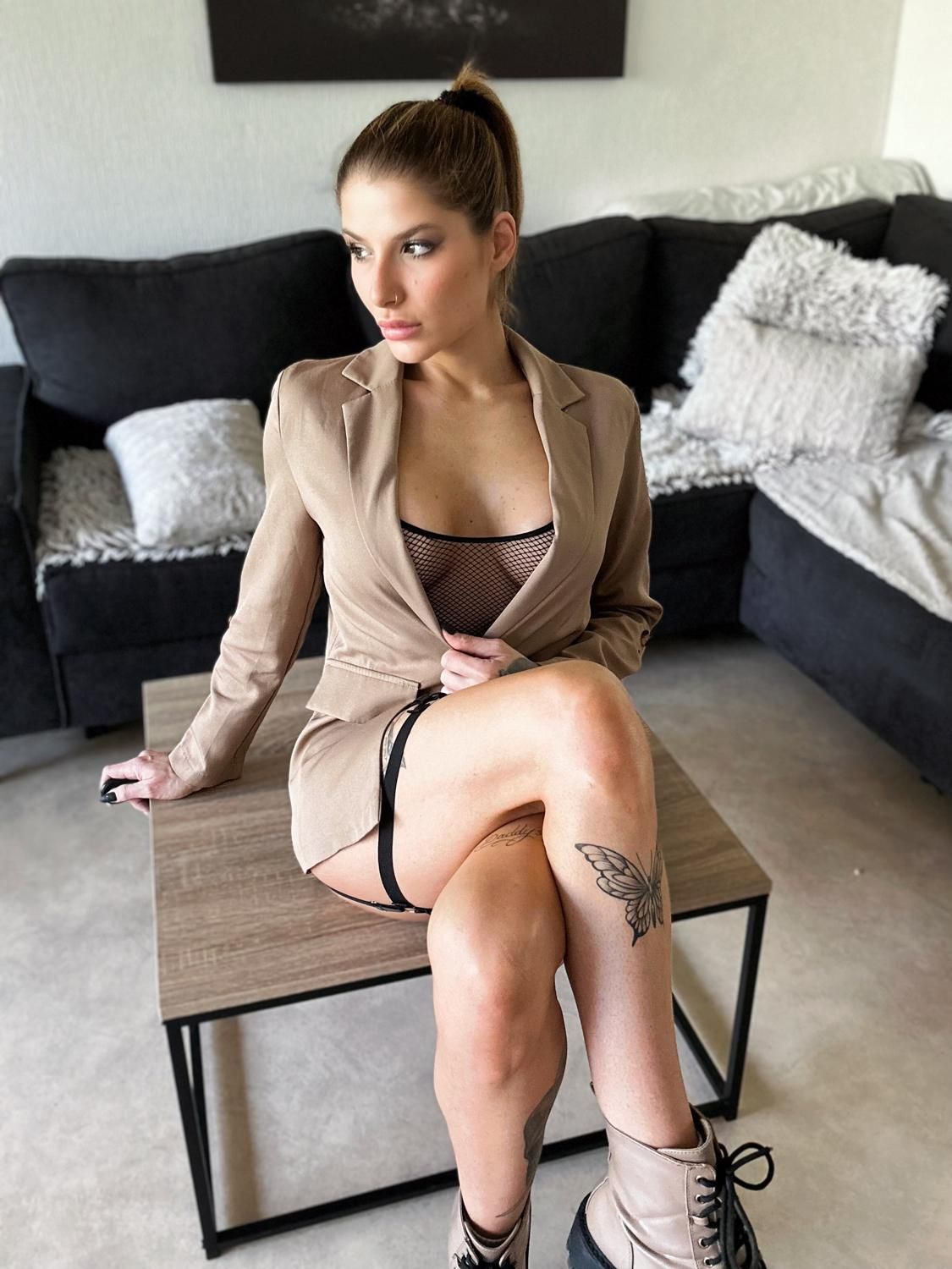 Laura_inked's media