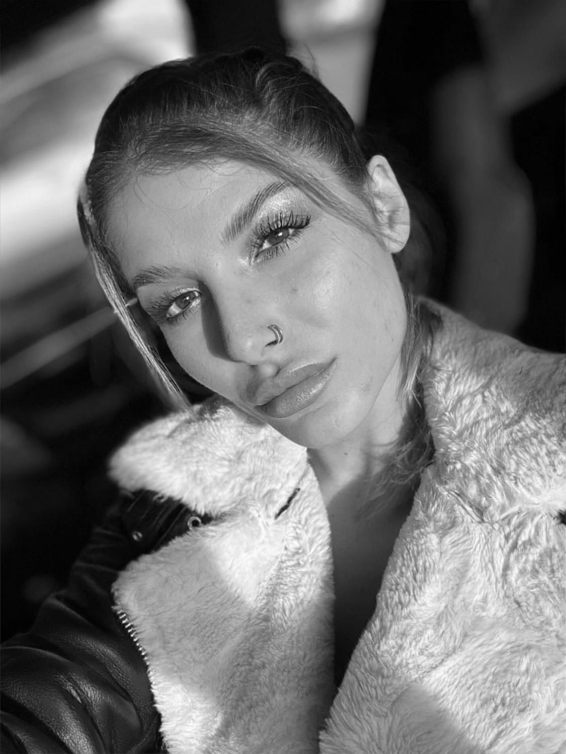 Laura_inked's media