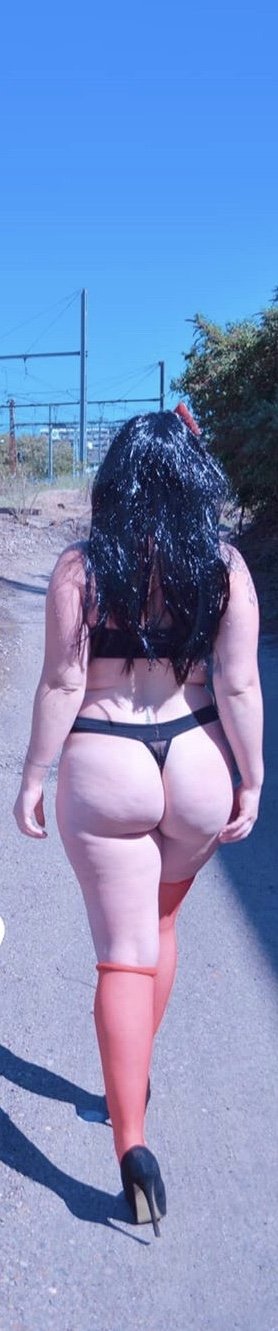 Laura_kinky's media