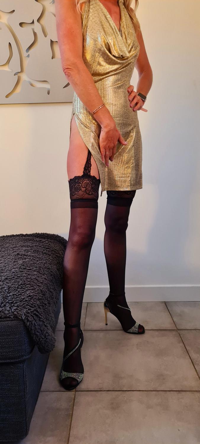 Laura_milf_nude_sexy's media