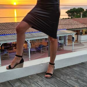 Laura_milf_nude_sexy's media