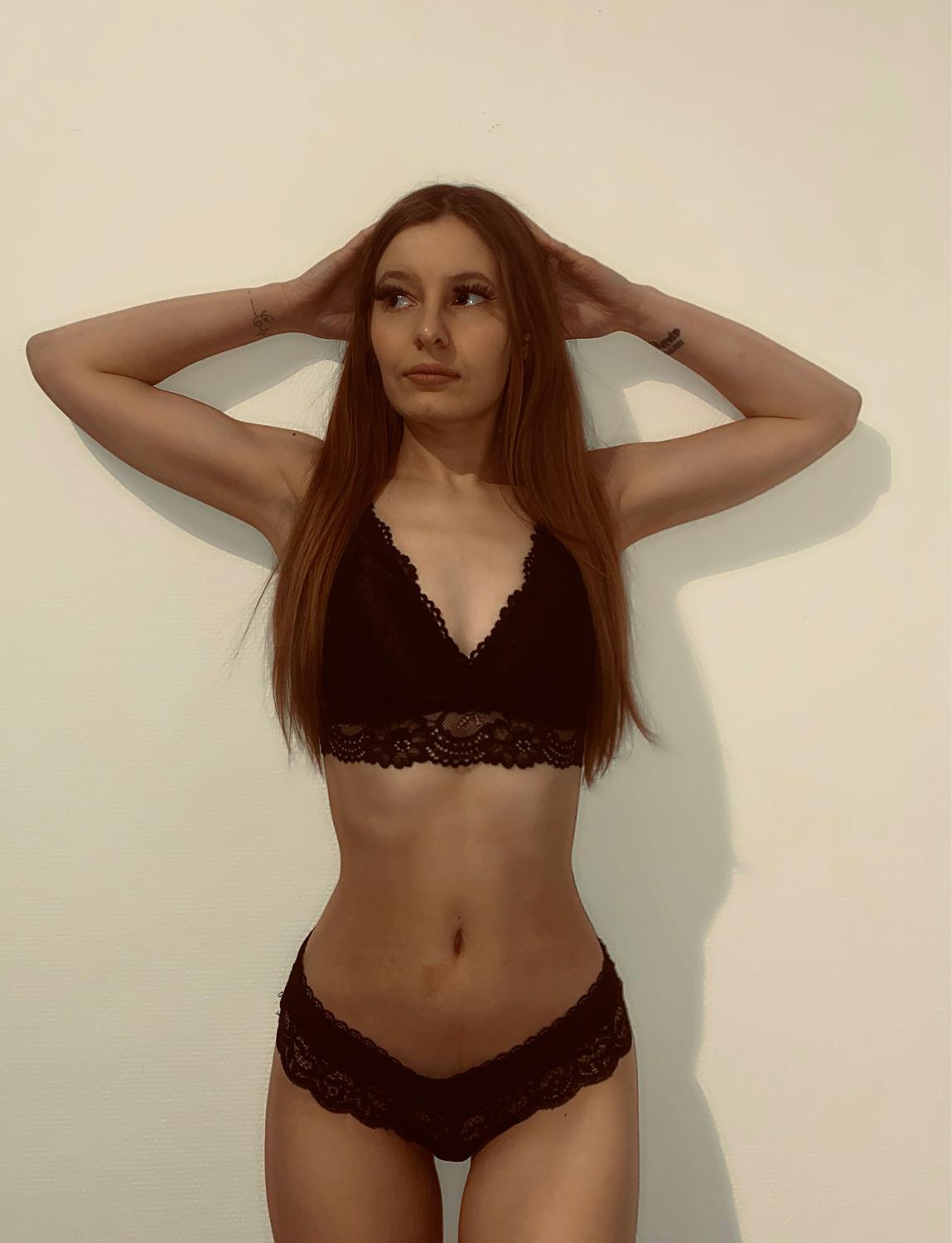 Laura_officiel's media