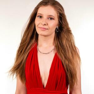 Laura_officiel's media