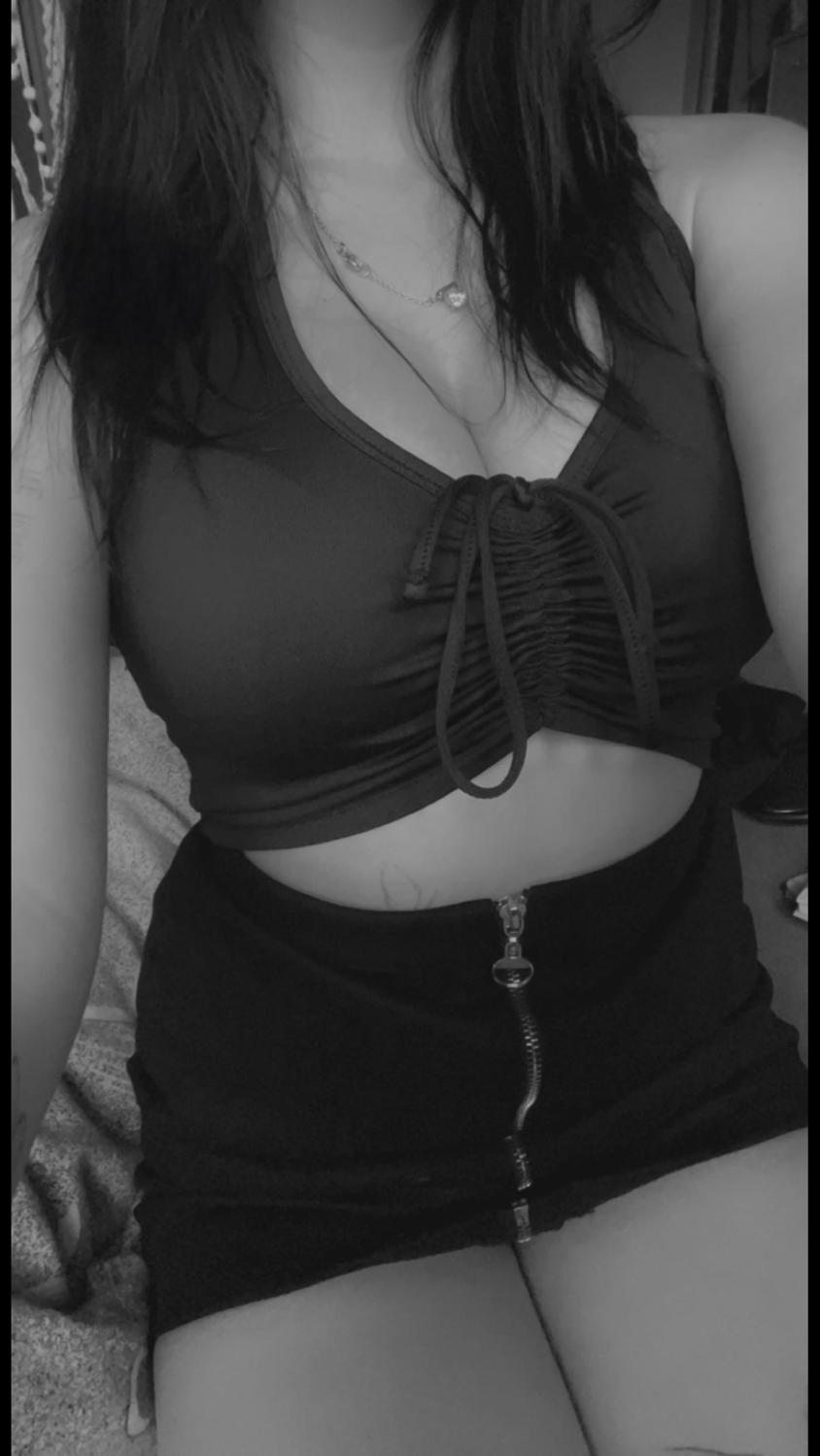 Laurablnt's media